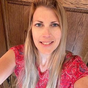 Meet your Posher, Tegan